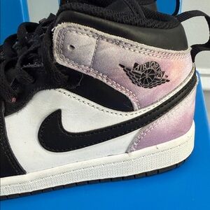 Air Jordan Black and Pink High-Top Sneakers Kids size 1.5 used